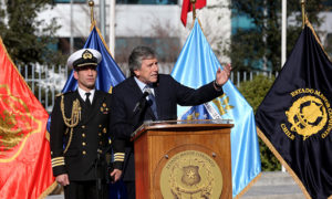 Ministro de Defesa ordenó retrio de oficial que denunció corrupción