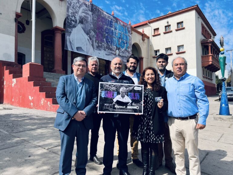 Tarjeta Kupos Conmemorativa de Gabriela Mistral